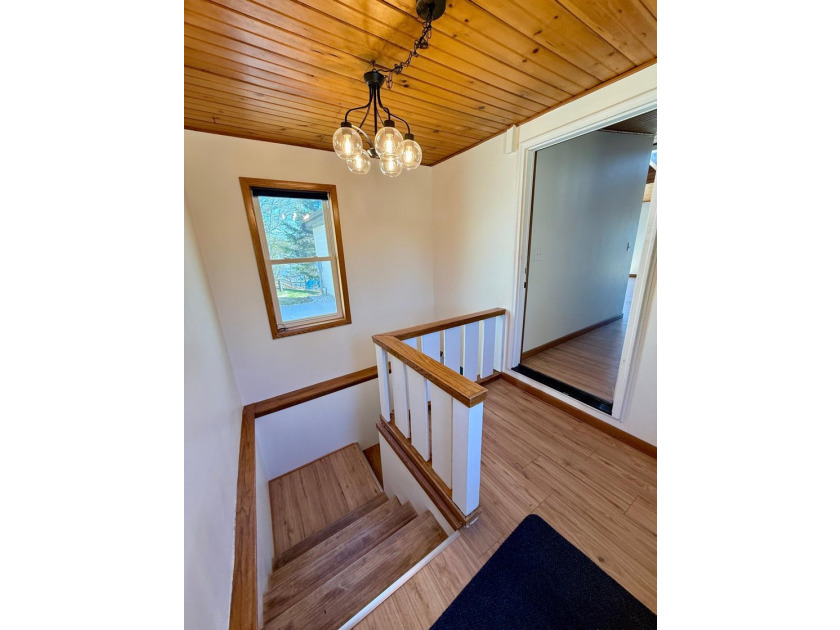 Welcome to lake life on beautiful Big Twin Lake! This - photo 6