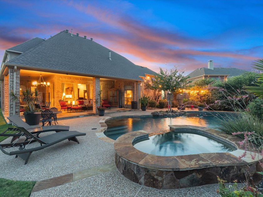 Rare find! Own one of the best lots in the main Castle Hills! - photo 6