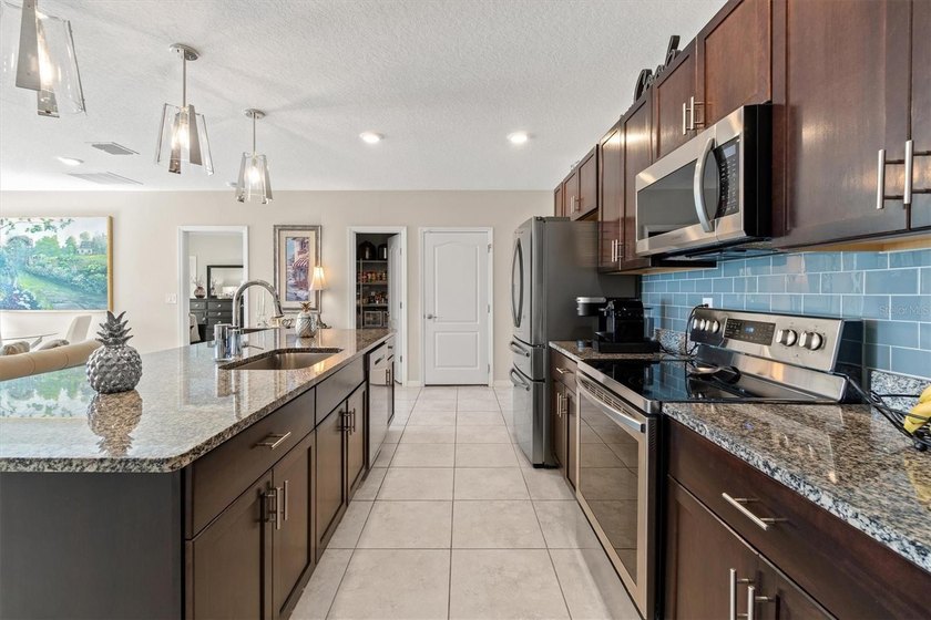 Welcome to 1 Frenora Lane, a well-positioned Palm Coast home - photo 8