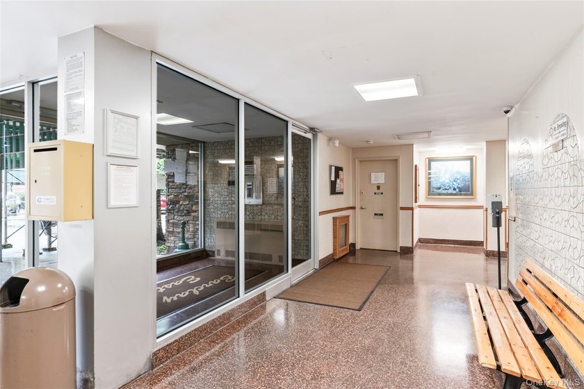 Spacious living in the city is possible! This fully updated - photo 4