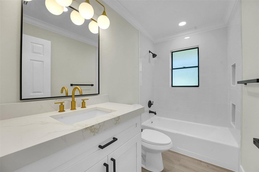 An exceptionally remodeled 2 bedroom 2 bathroom villa in the - photo 8