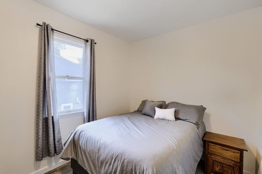 Nestled in one of Hastings' charming historic neighborhoods - photo 16