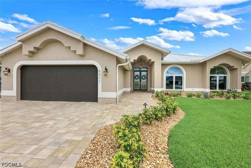 Located in the highly sought-after SW Cape Coral area, this - photo 3