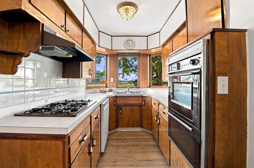 Welcome to a rare opportunity to own a home that has been - photo 11