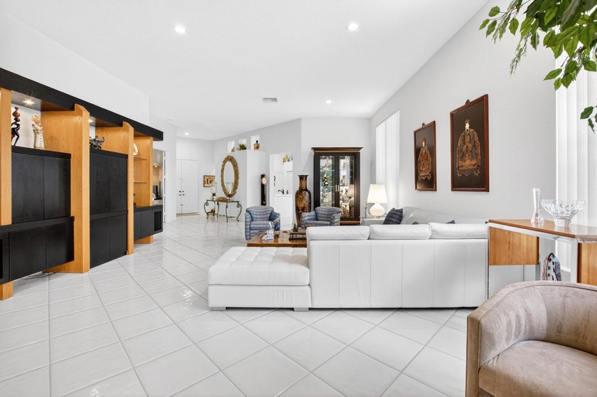 Showings Wednesday, July 15th only. Set within the prestigious - photo 14