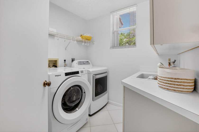 Showings Wednesday, July 15th only. Set within the prestigious - photo 23