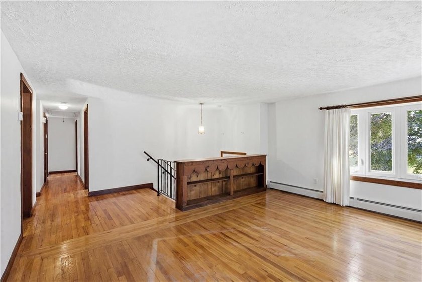Welcome to 18 Continental Drive in desirable Middletown! This - photo 9