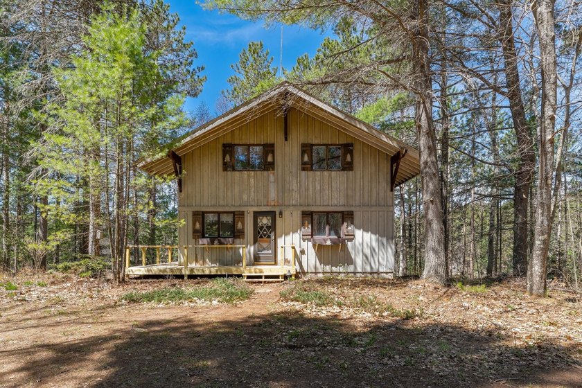 Ultimate privacy on 80 wooded acres with your own private - photo 3