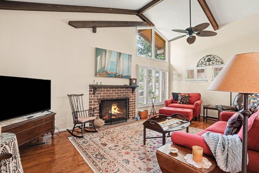 Nestled in the highly sought after and established Northwood - photo 8