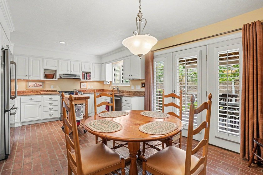 Nestled in the highly sought after and established Northwood - photo 9