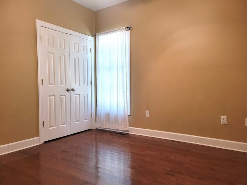 Enjoy waterfront living on Lake Murray. Beautiful home with a - photo 41