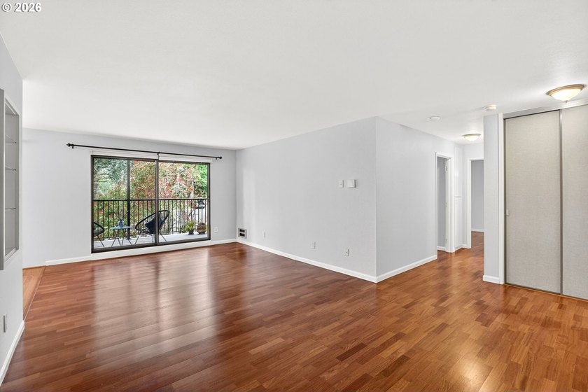Light-Filled Condo with Expansive Balcony &amp; Exceptional - photo 6
