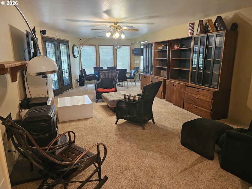 Welcome to Whaleshead Beach Resort! This spacious cabin offers - photo 2