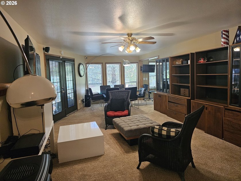 Welcome to Whaleshead Beach Resort! This spacious cabin offers - photo 5