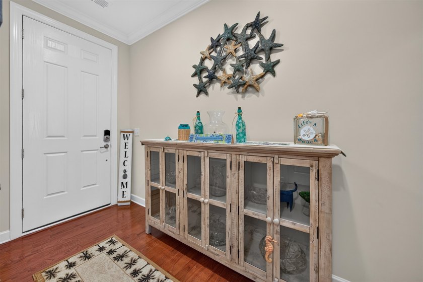 Better than new and meticulously maintained, this beautiful home - photo 4