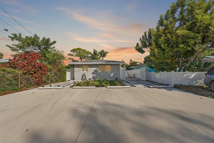 Well-maintained duplex in the heart of Oakland Park offering - photo 20