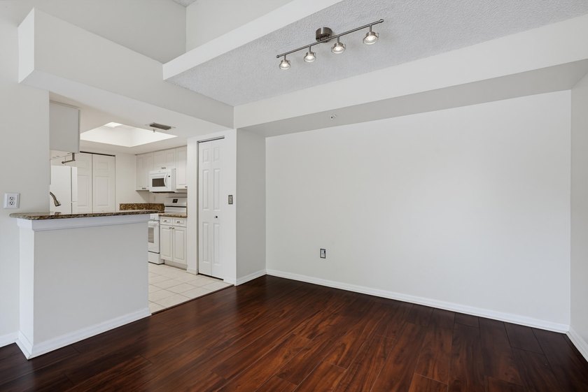 Welcome to your three-bedroom, two-bathroom waterfront - photo 44
