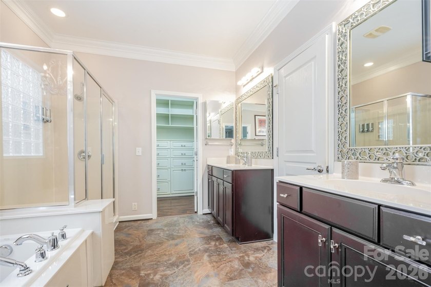 Welcome to your sanctuary! This stylish home offers the perfect - photo 20