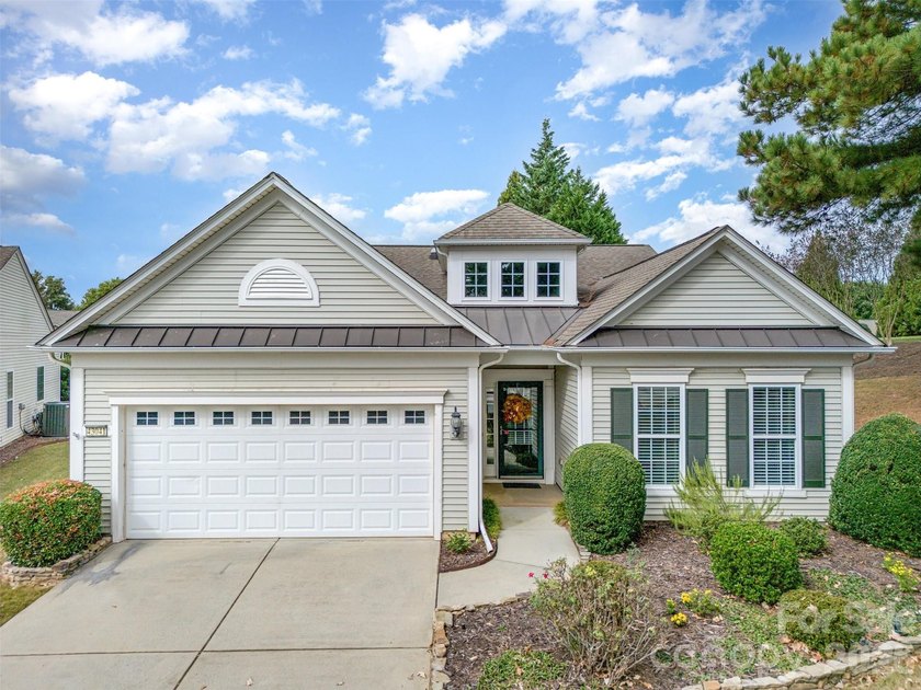 Welcome to your sanctuary! This stylish home offers the perfect - photo 29