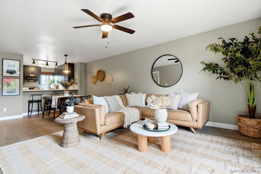 Welcome to this beautifully maintained 2-bedroom, 1-bath condo - photo 3