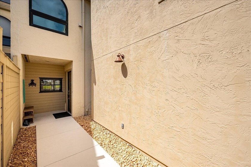Highly sought-after waterfront community offering ocean access - photo 8