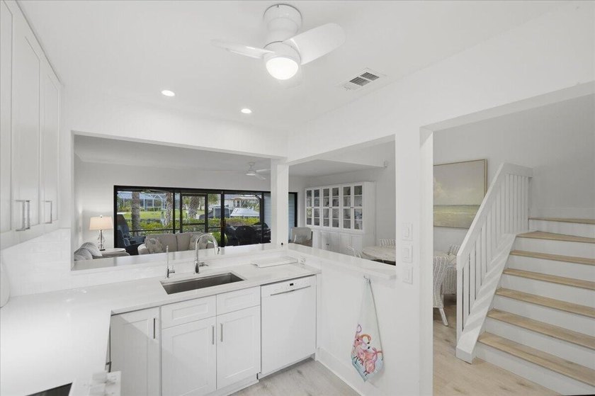 Highly sought-after waterfront community offering ocean access - photo 10