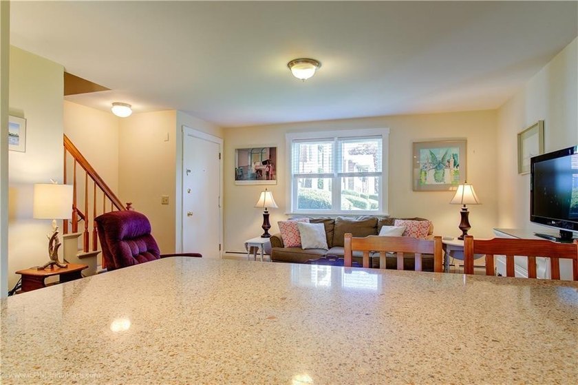 Unbeatable Newport Value: Rare 2-Story Townhouse in Desirable - photo 5