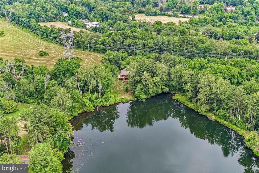 Price Reduced!!! This is your chance to grab this property and - photo 8