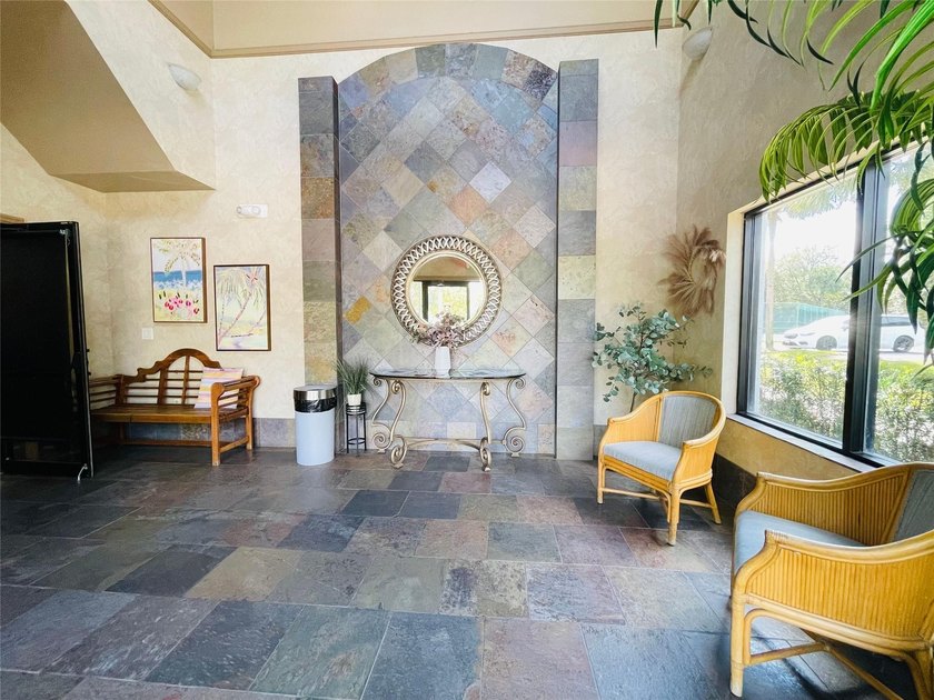Beautiful and well-maintained home located in a desirable gated - photo 31
