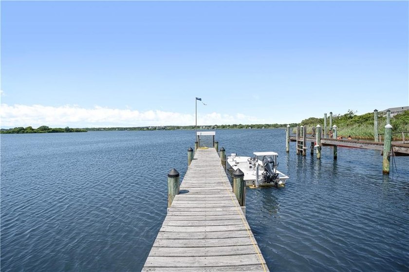 Discover this extraordinary coastal retreat in Green Hill-RI's - photo 4