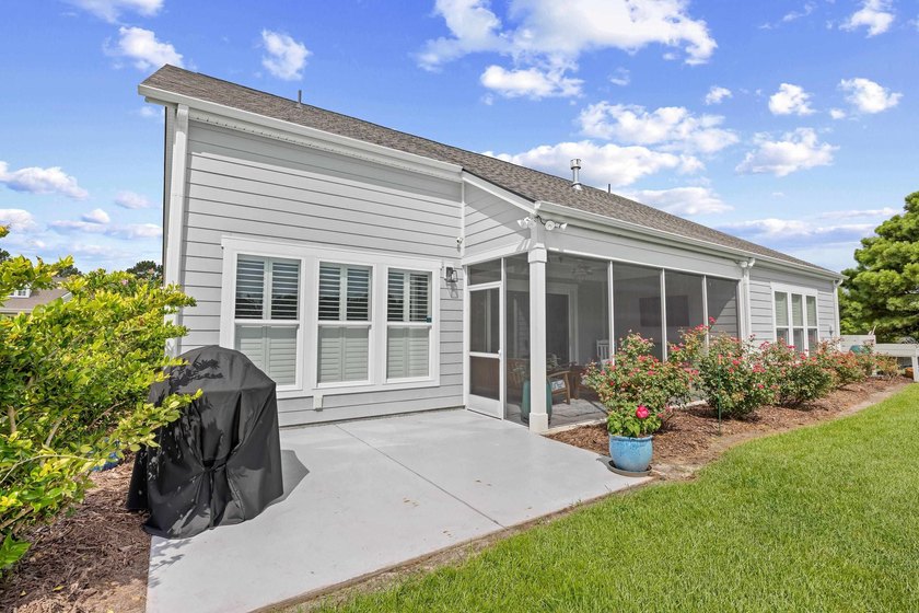 Spacious 3-bed, 3-bath home on one of the largest lots in gated - photo 3