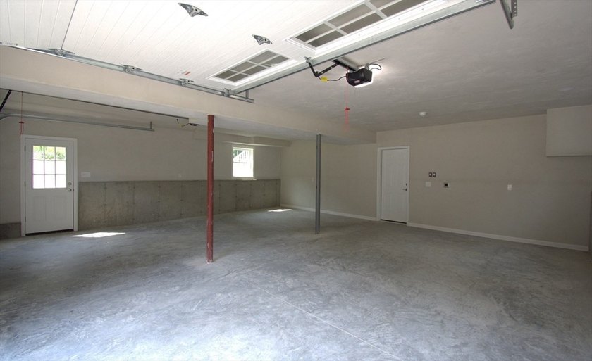 Enjoy the privacy of 1.5 acres in a country setting but offering - photo 31