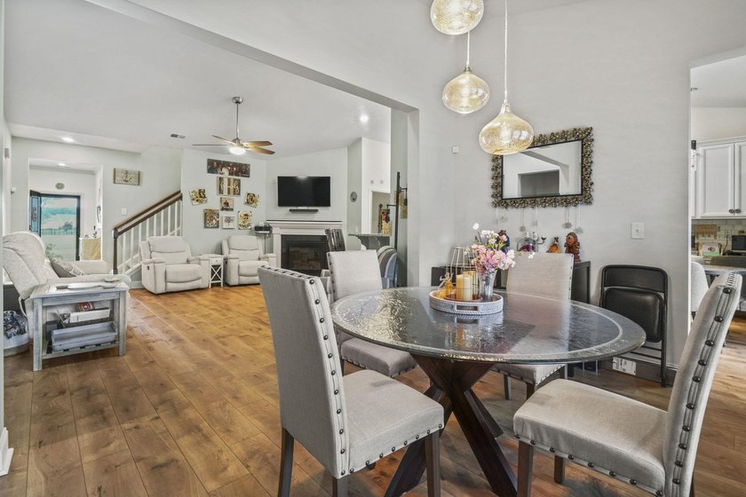 Welcome to this beautifully maintained St. Phillips floor plan - photo 6