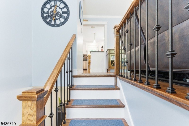 Truly turnkey bilevel in desirable Hopatcong! This beautifully - photo 11