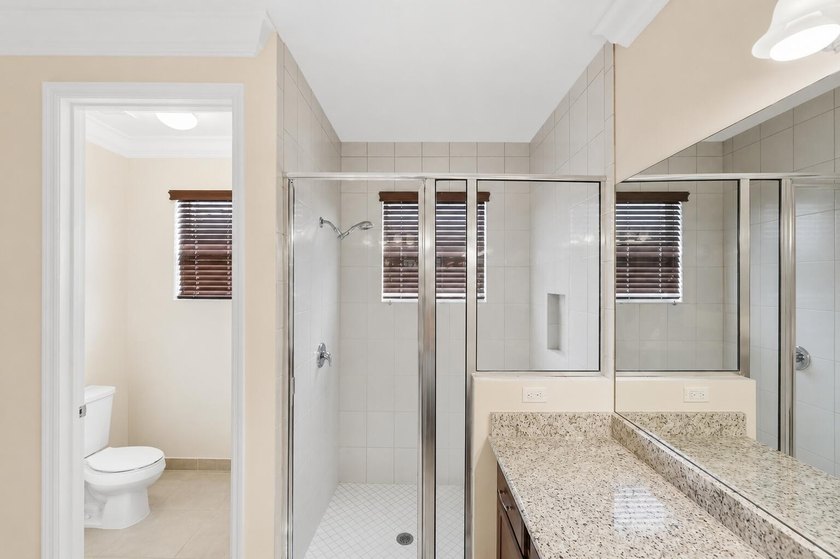 MOTIVATED SELLER!! Rare opportunity to own one of Riverland's - photo 14