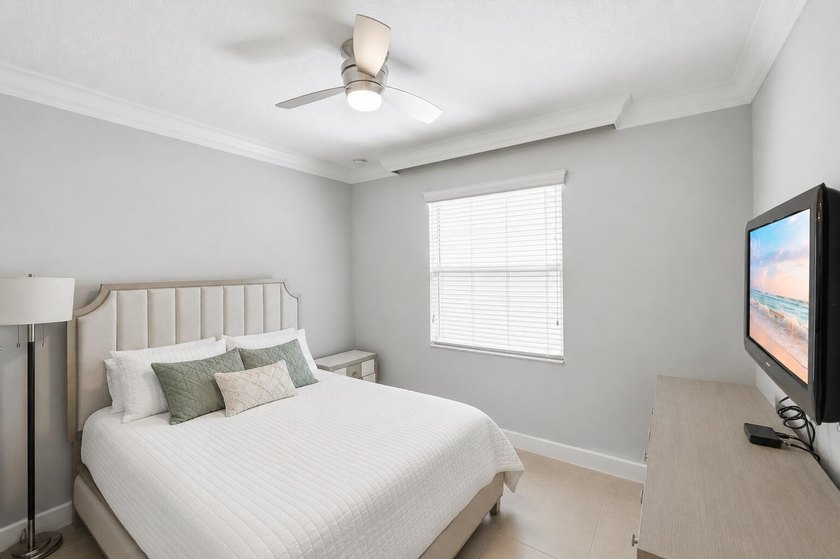 MOTIVATED SELLER!! Rare opportunity to own one of Riverland's - photo 16