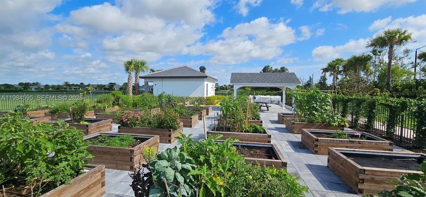 MOTIVATED SELLER!! Rare opportunity to own one of Riverland's - photo 27
