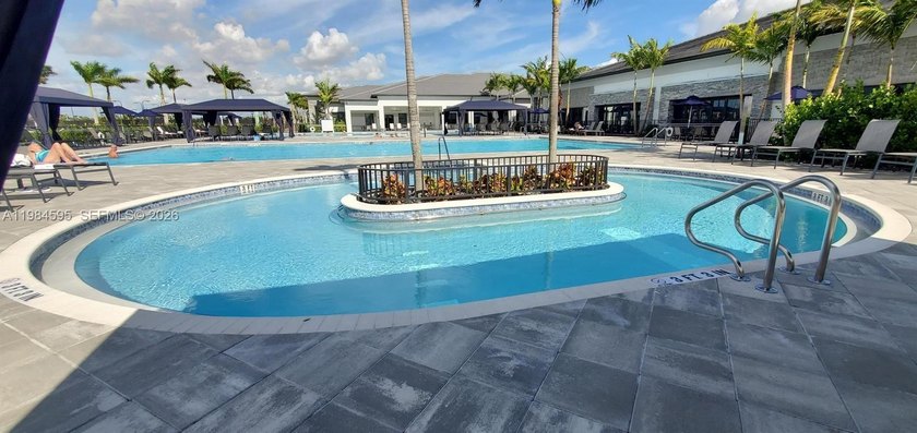 MOTIVATED SELLER!! Rare opportunity to own one of Riverland's - photo 39