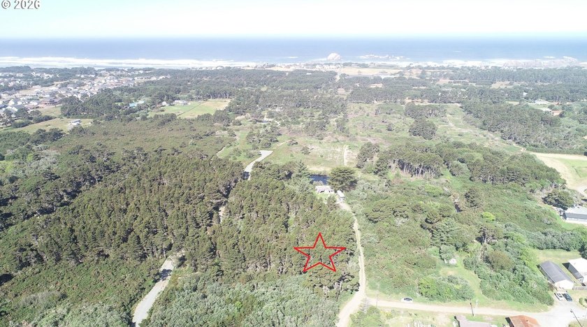 WEST BANDON LOT, .34 acre, in the developing Donut Hole area - photo 14