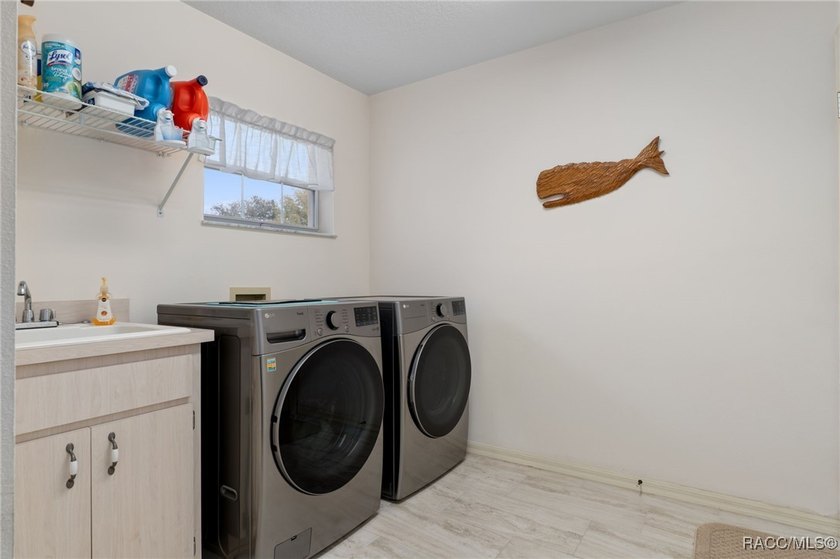 New price- exceptional value! 3-bedroom, 2-bath home with a - photo 30