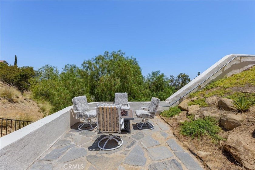 Spectacular Hillside Retreat in Roy Rogers Estates with - photo 45