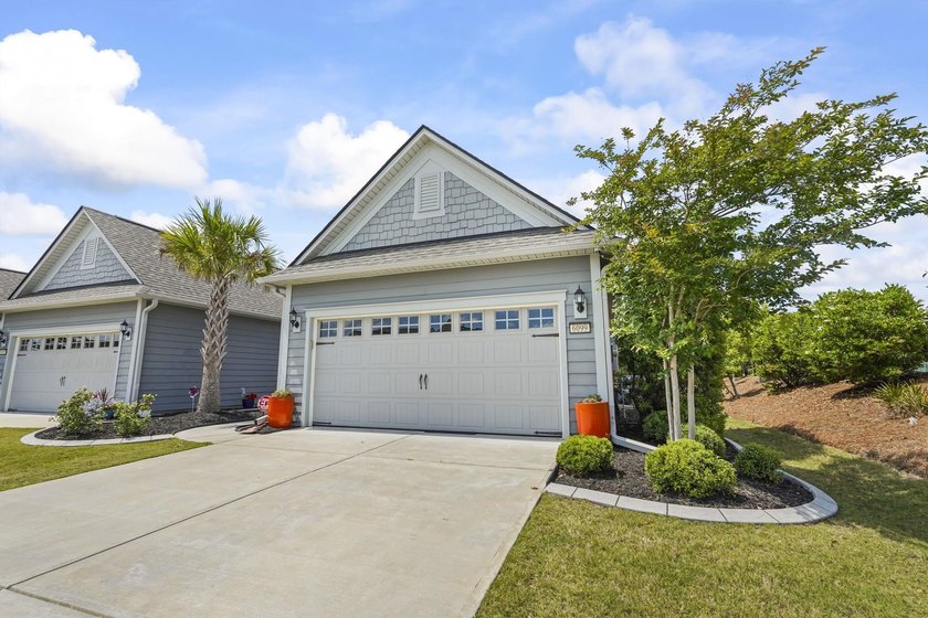 Welcome to Del Webb at Grande Dunes. This beautifully maintained - photo 3