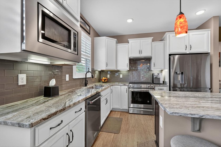 Welcome to Del Webb at Grande Dunes. This beautifully maintained - photo 10