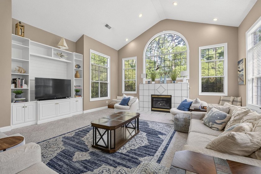 Welcome to 4610 Moonbeam Court, a beautifully updated home - photo 9