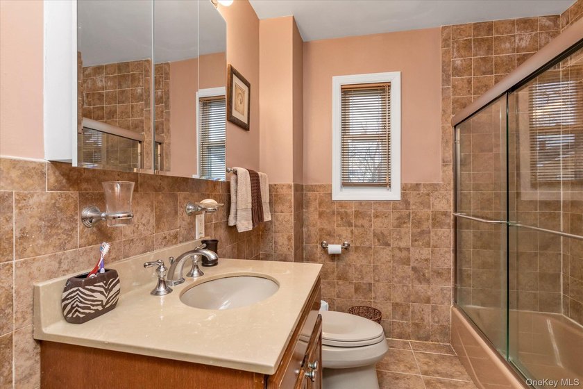 4BR Fully Dormered Fieldstone/Brick Cape w/GREAT CURB APPEAL! - photo 15