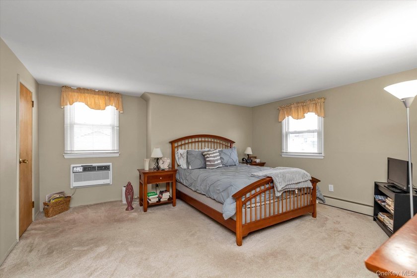 4BR Fully Dormered Fieldstone/Brick Cape w/GREAT CURB APPEAL! - photo 17