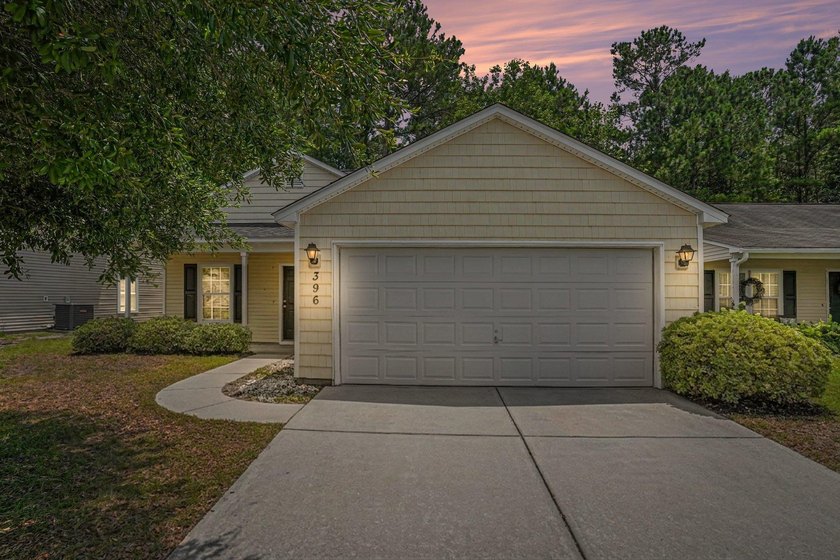 Welcome home to this well maintained 3-bedroom, 2.5 bath home in - photo 2