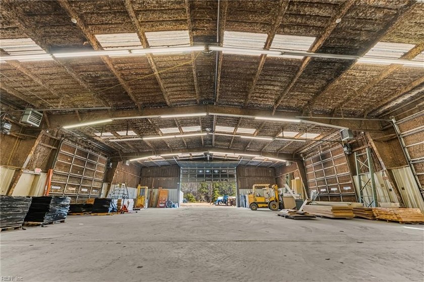 Exceptional commercial opportunity featuring multiple buildings - photo 10