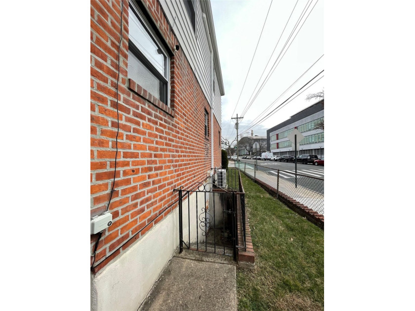 61-52 149th Street, Flushing, NY 11367 R4-1 Zoning, can be - photo 15
