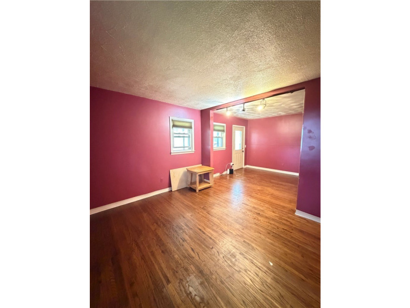 This 5 Bedrooms and 2.5 Bath home w/ in-law setup is located on - photo 26